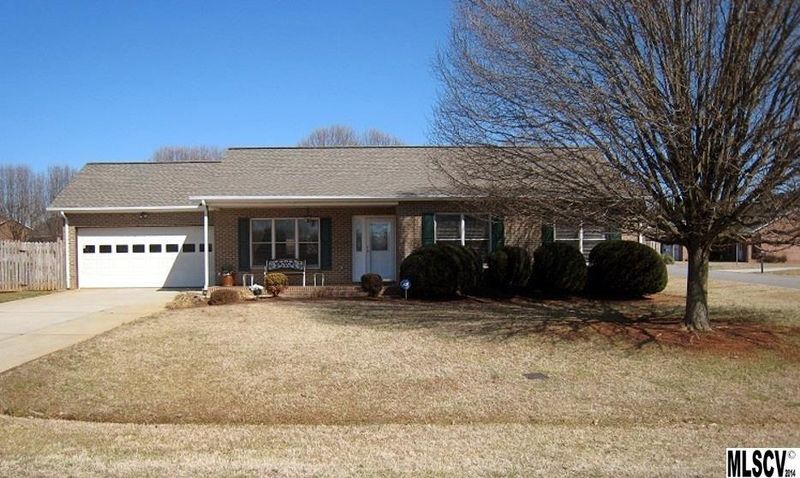 1017 Davids St, Conover, NC 28613