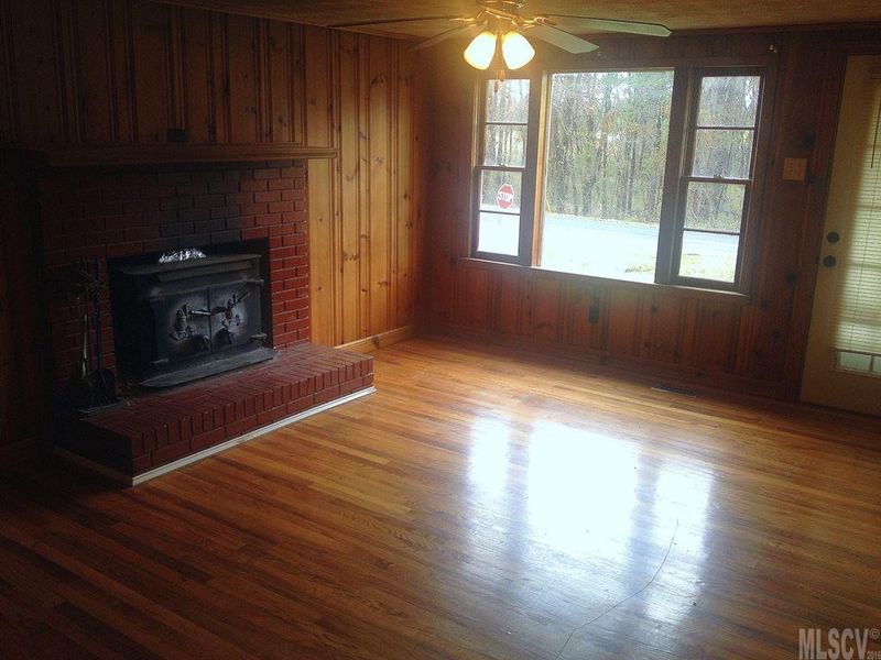 3006 Lee Lawing Rd, Lincolnton, NC 28092