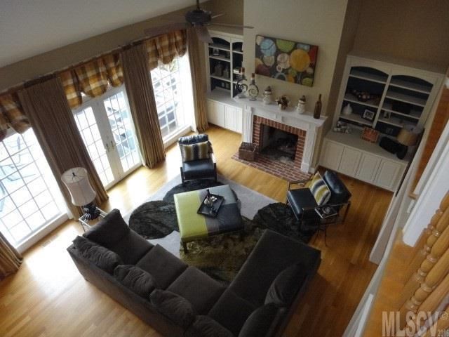 4102 1st St Pl NW, Hickory, NC 28601