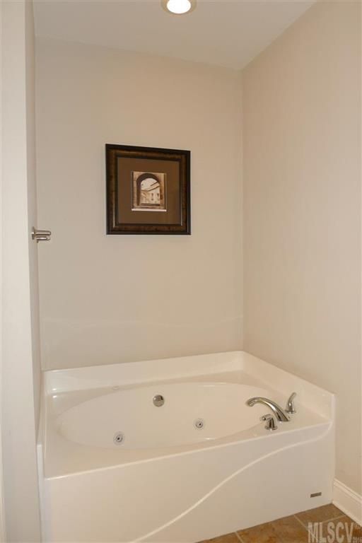 3635 Steve Ikerd Dr NE, Hickory, NC 28601
