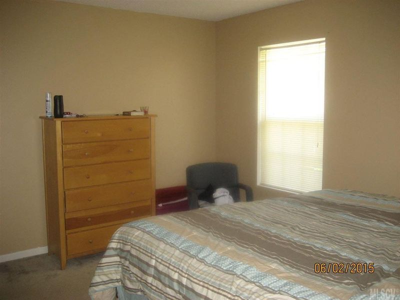2307 6th Ave NW, Catawba, NC 28601