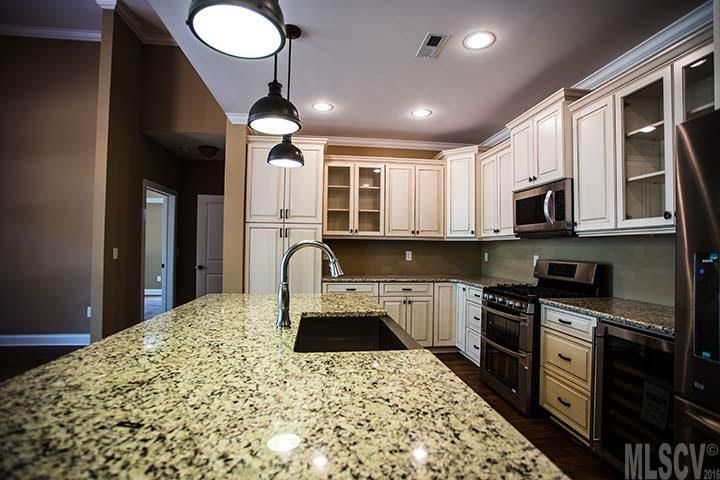 820 38th Ave NE, Hickory, NC 28601