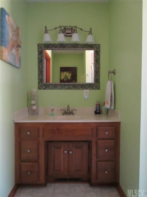 1706 Claude Rd, Conover, NC 28613