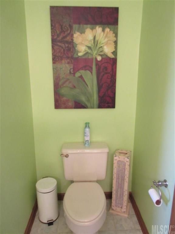 1706 Claude Rd, Conover, NC 28613