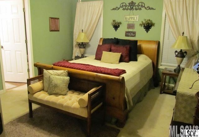 1663 6th St SE, Hickory, NC 28602