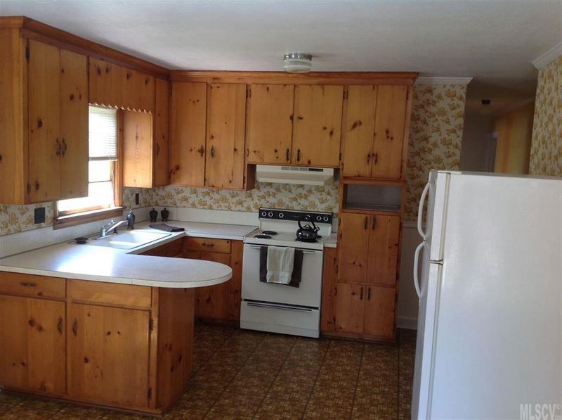 4831 Raleigh St, Conover, NC 28613