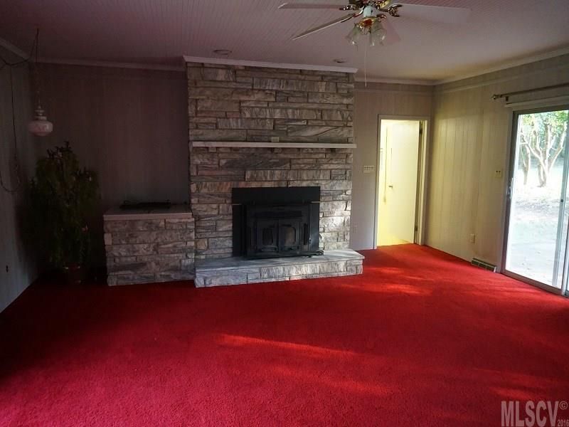 1479 W 7th St, Newton, NC 28658
