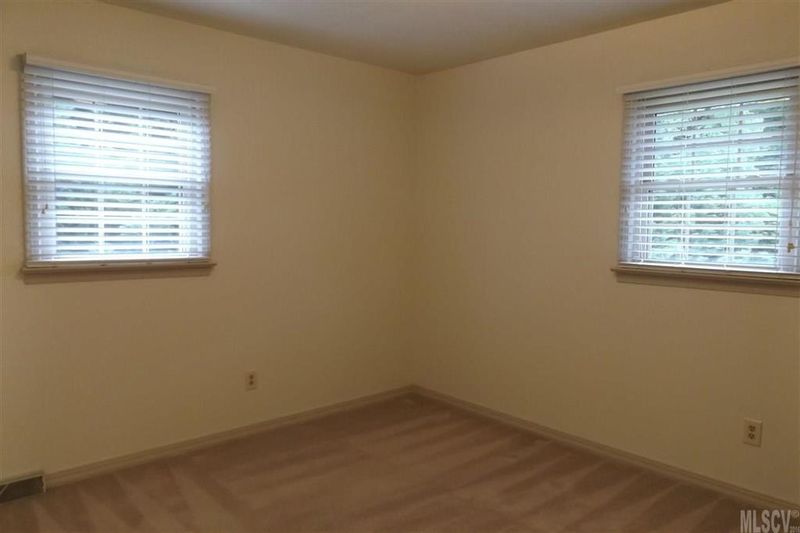 2515 15th Ave SW, Hickory, NC 28602