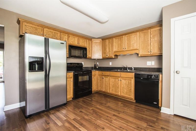829 Trial Pl #829, Newton, NC 28658