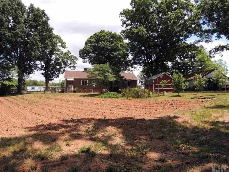 4185 Oxford School Rd, Catawba, NC 28609
