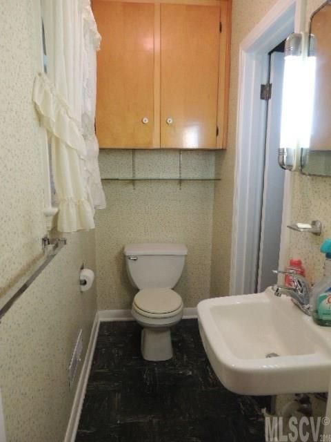 218 5th St NE, Conover, NC 28613