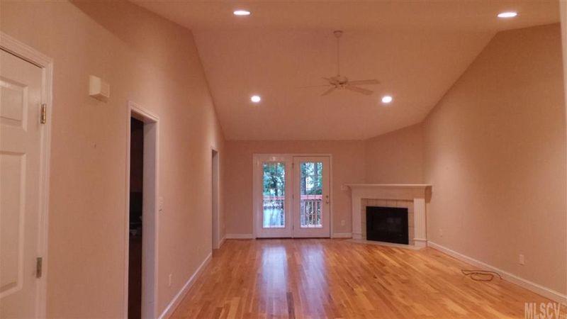 1132 Edgefield Ln, Newton, NC 28658