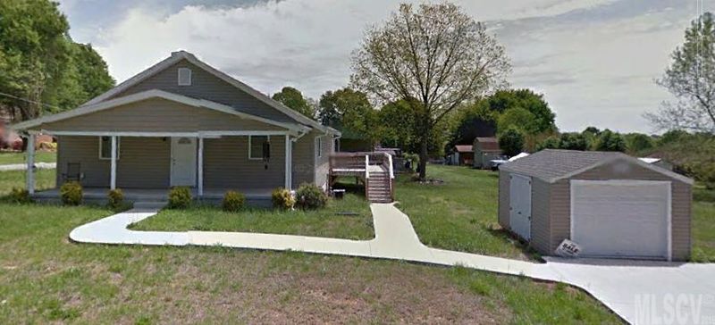 2127 5th Ave NW, Hickory, NC 28601