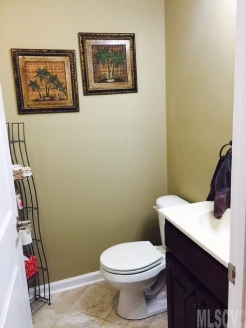 2887 Devonshire Rd, Newton, NC 28658