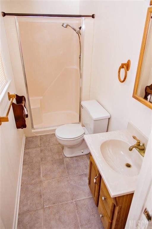 1082 Graham St, Claremont, NC 28610