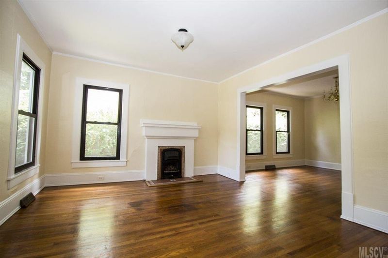 235 Maple St, Statesville, NC 28677