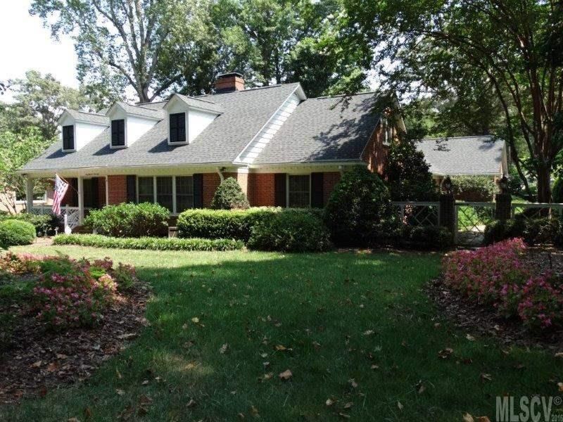 170 17th Ave NW, Hickory, NC 28601