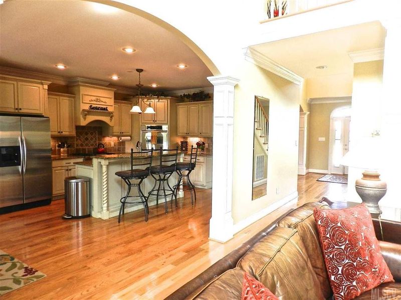 3715 West Nine Dr NE, Conover, NC 28613
