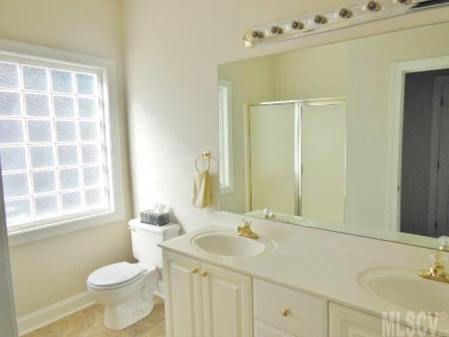 1043 12th Ave NW #2C, Hickory, NC 28601
