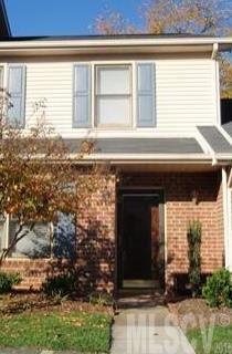 725 21st Ave NE, Hickory, NC 28601