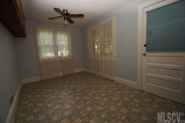 1321 9th Ave SE, Hickory, NC 28602