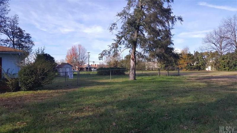218 3rd Ave SE, Conover, NC 28613
