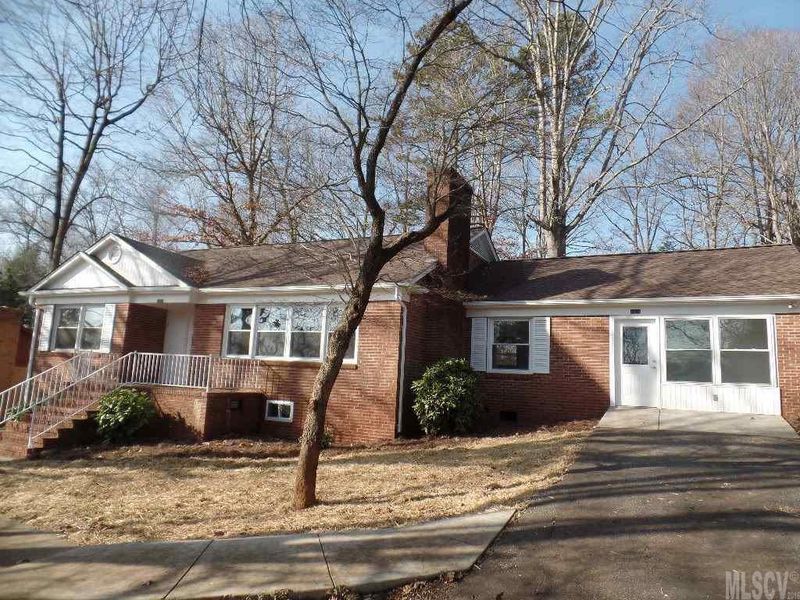 1311 9th Ave NW, Conover, NC 28613