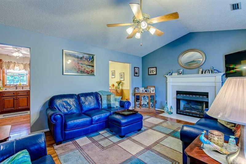 605 34th St NE, Conover, NC 28613