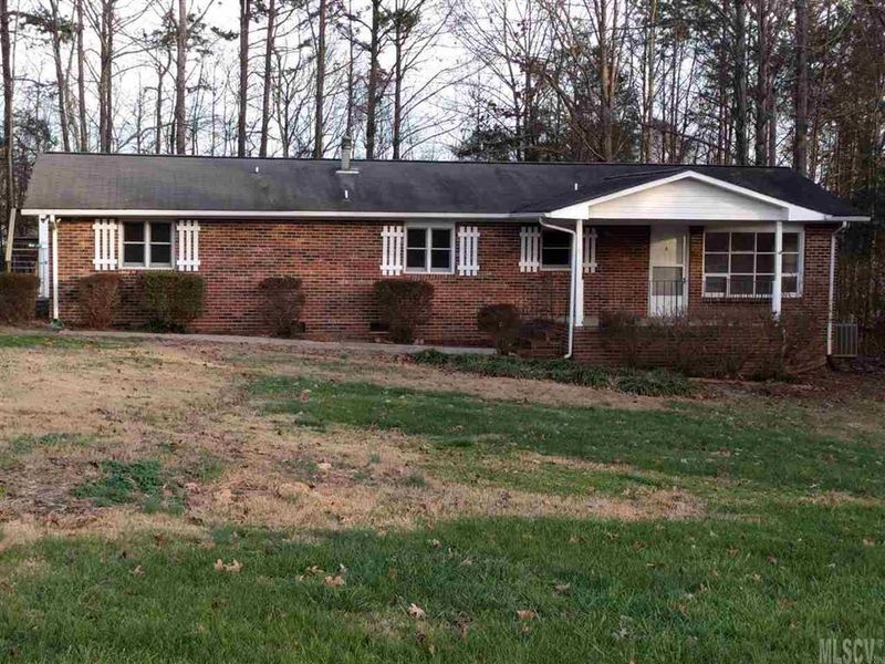 720 Spencer Rd, Conover, NC 28613
