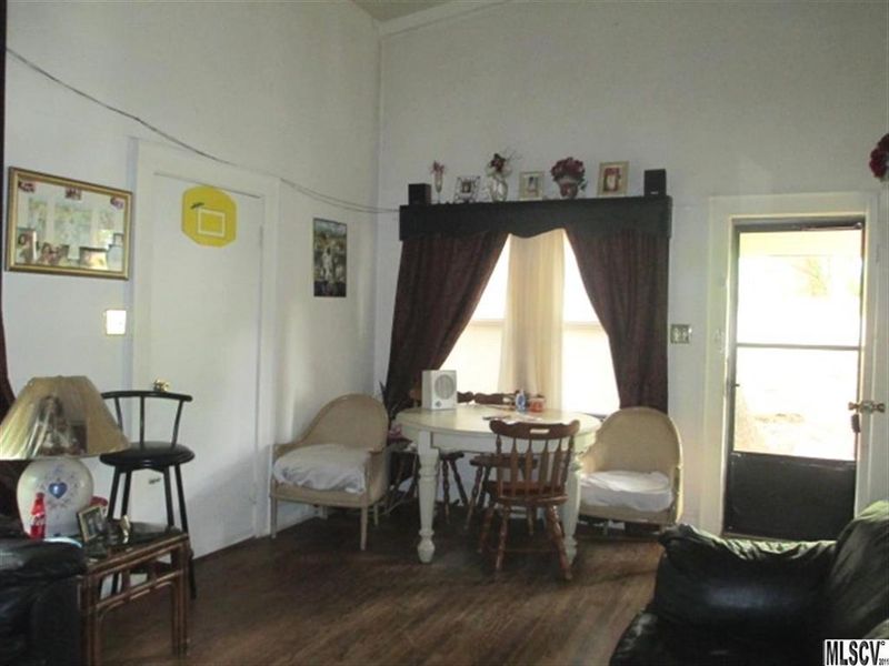 249 5th Ave SE, Hickory, NC 28602