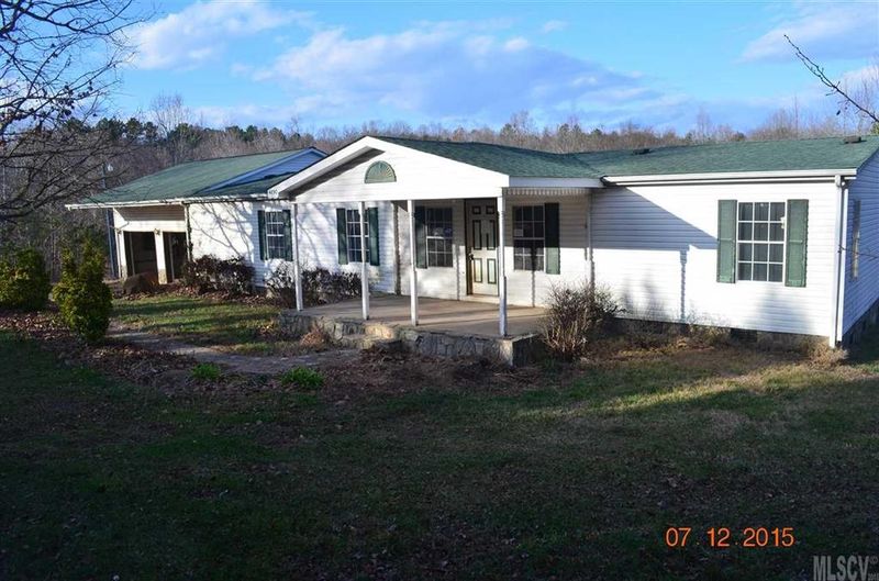 4610 Walter Rd, Claremont, NC 28610