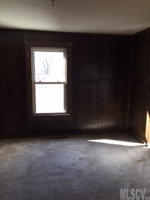 736 21st St SW, Hickory, NC 28602