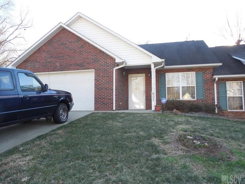 803 Whetstone Pl, Conover, NC 28613