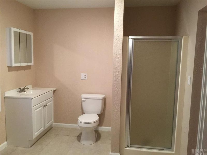 1014 Calloway Rd, Lincolnton, NC 28092