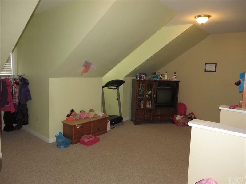3588 Seminole Dr, Maiden, NC 28650