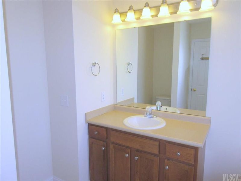 1860 Ranchland Dr NW, Conover, NC 28613