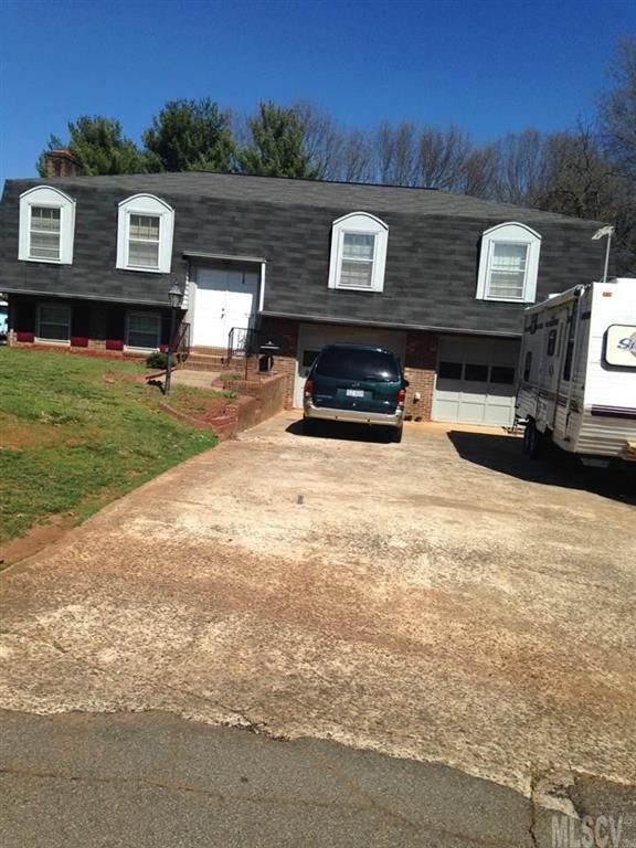 4775 Kennedy St, Hickory, NC 28602