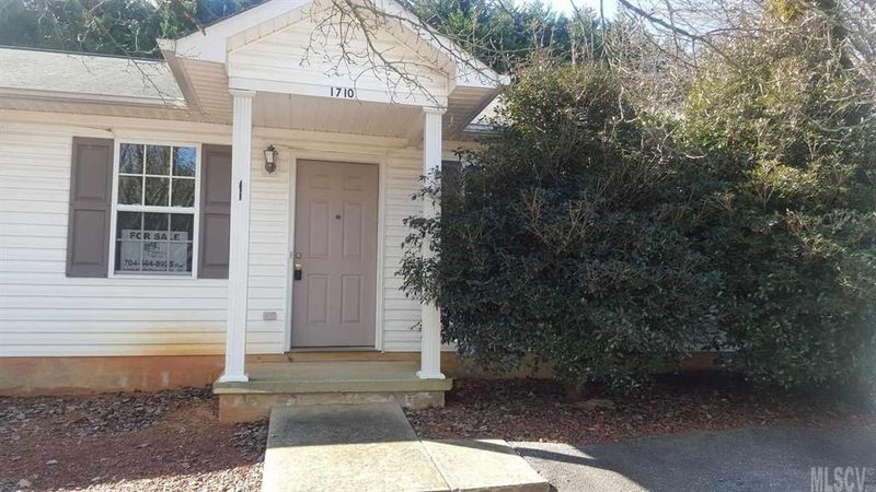 1710 18th Ave NE #E-2, Hickory, NC 28601