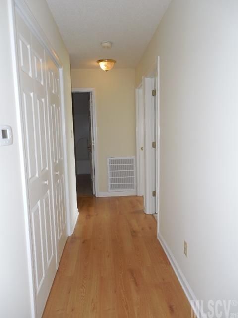 1718 33rd St Cir SW, Hickory, NC 28602
