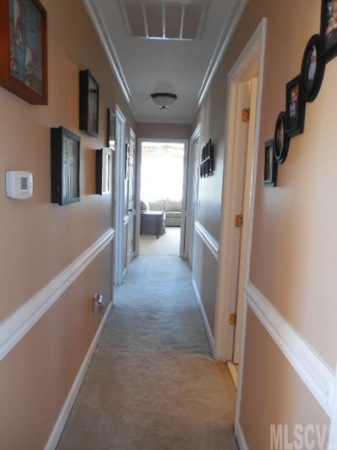 3833 1st St Ct NW, Hickory, NC 28601
