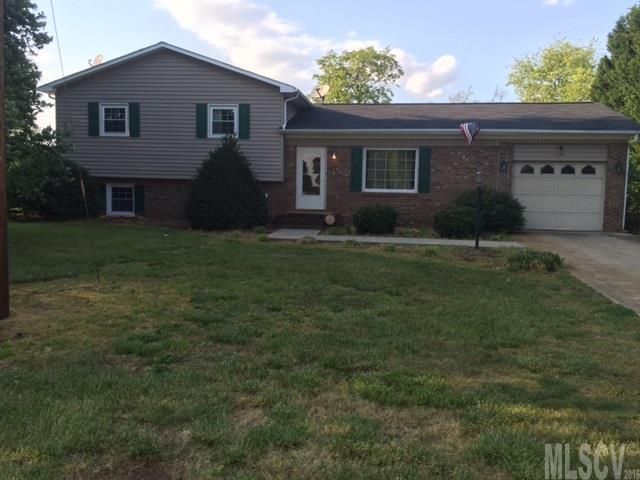 1592 Allen Ln, Conover, NC 28613