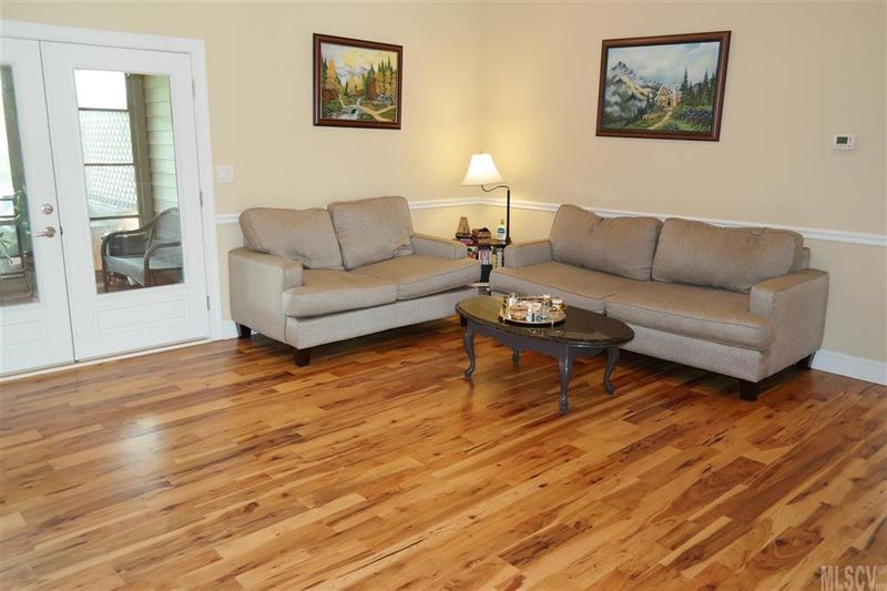 4584 Hunter Rhyne Rd, Lincolnton, NC 28092