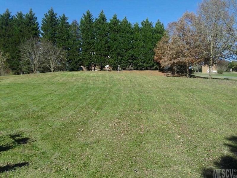 6024 Willowbottom Rd, Hickory, NC 28602