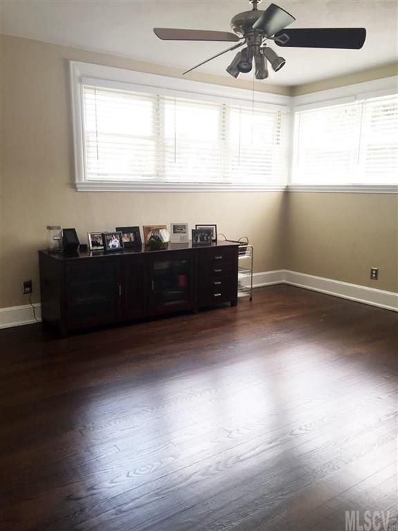 50 33rd Ave NW, Hickory, NC 28601