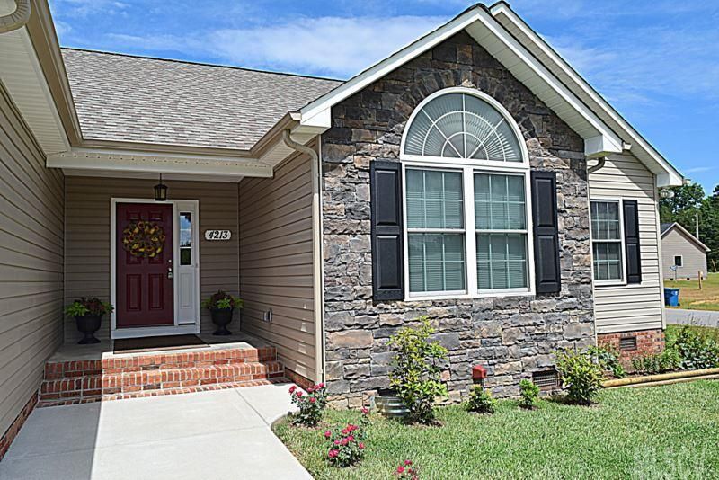 4213 H E Propst Rd, Maiden, NC 28650