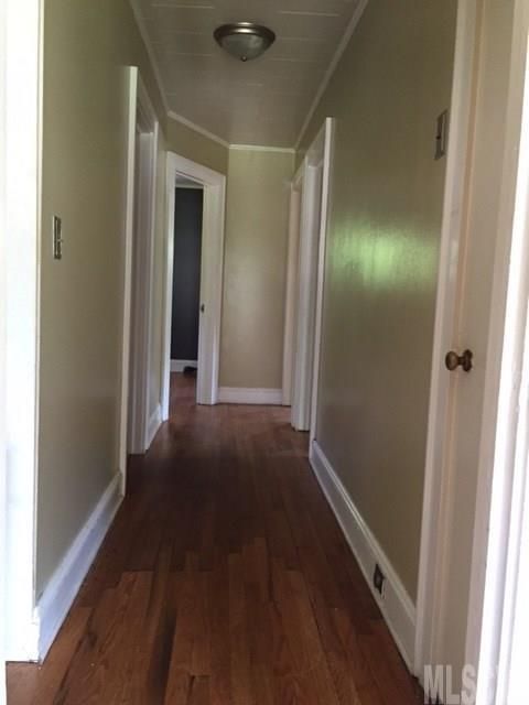 512 E Herman St, Newton, NC 28658