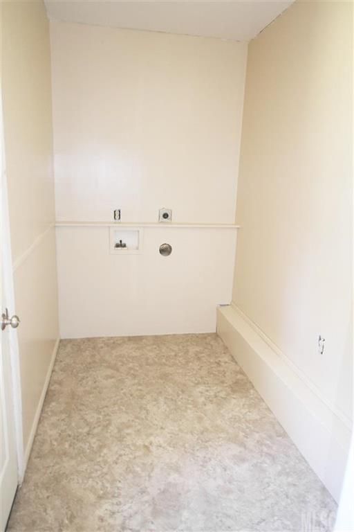 1727 31st St NE, Hickory, NC 28601