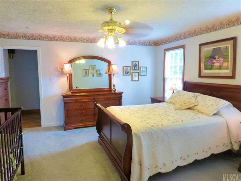 3640 Steve Ikerd Dr NE, Hickory, NC 28601