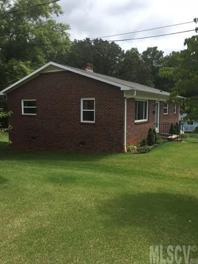 3118 6th Ave SW, Hickory, NC 28602