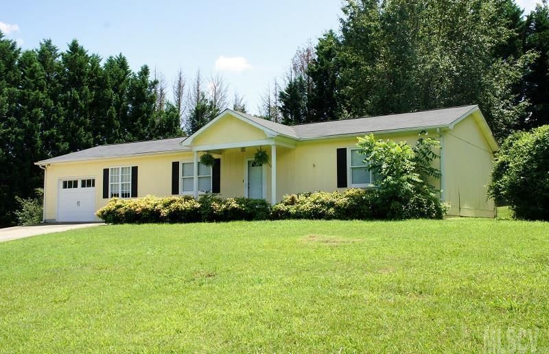 6252 Lynchburg Rd, Hickory, NC 28601